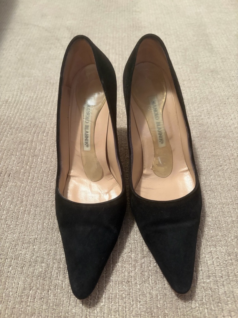 Manolo Blahnik Black Suede Pointed-Toe Pumps - Picture 2 of 11
